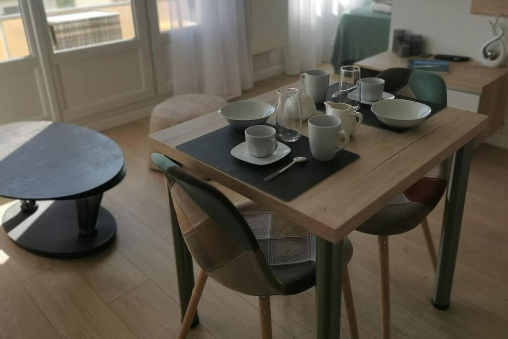 Le Stoubenn, Raffine Et Chaleureux Apartment กงการ์โน ภายนอก รูปภาพ